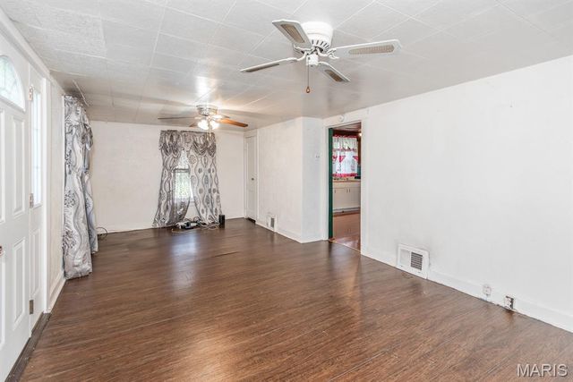 951 Switzer Avenue, St Louis, MO 63147