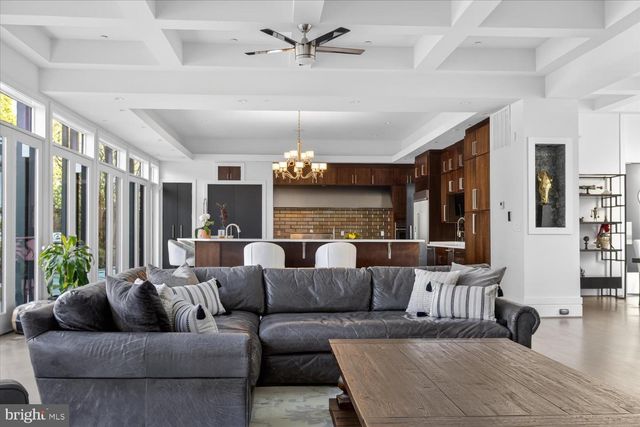 3017 GATES ROAD NW, Washington, DC 20008