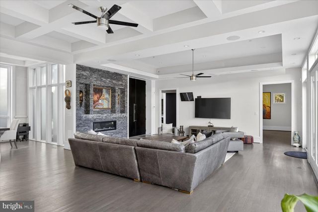 3017 GATES ROAD NW, Washington, DC 20008