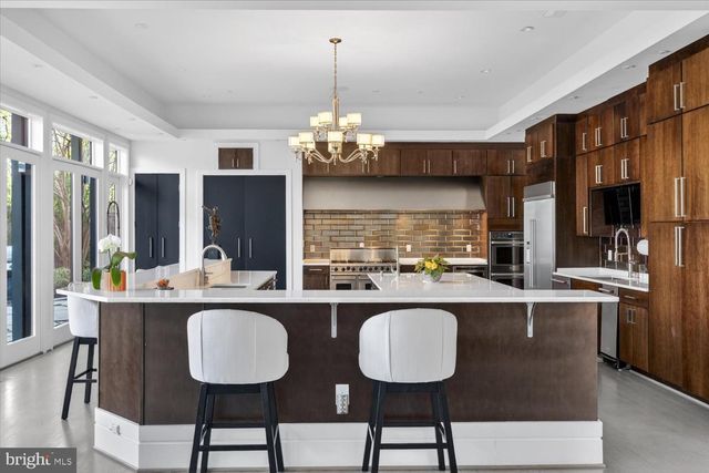 3017 GATES ROAD NW, Washington, DC 20008