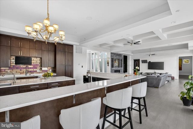 3017 GATES ROAD NW, Washington, DC 20008