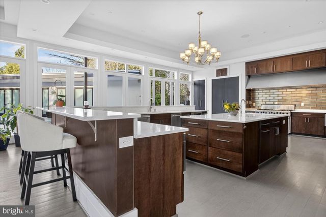 3017 GATES ROAD NW, Washington, DC 20008