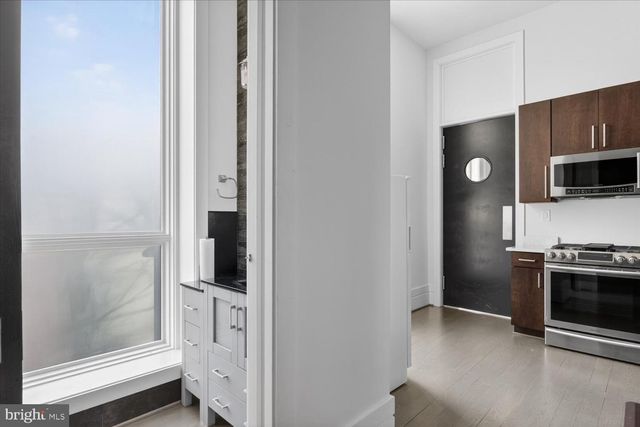 3017 GATES ROAD NW, Washington, DC 20008
