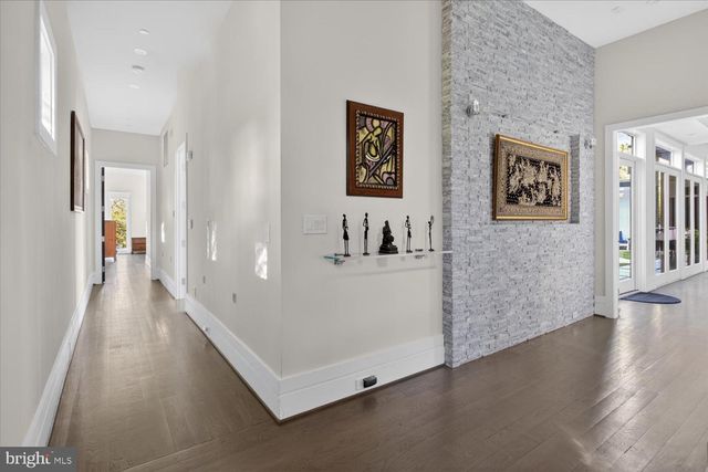 3017 GATES ROAD NW, Washington, DC 20008