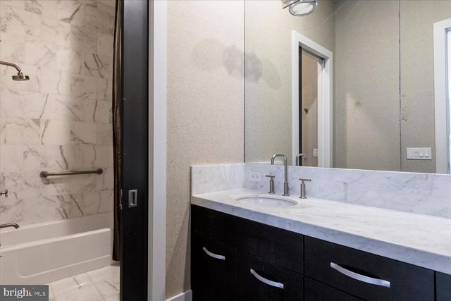 3017 GATES ROAD NW, Washington, DC 20008