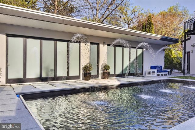 3017 GATES ROAD NW, Washington, DC 20008