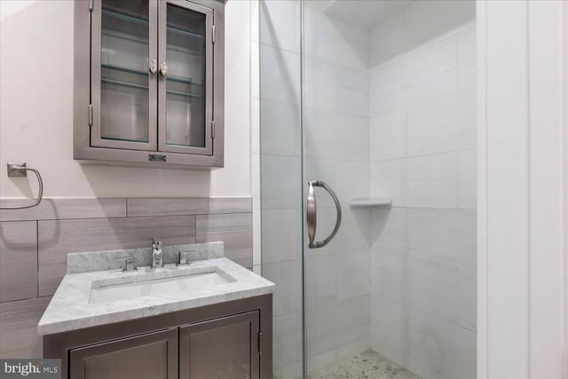 3017 GATES ROAD NW, Washington, DC 20008