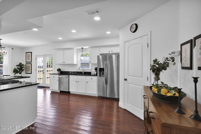 1461 LE BARON Avenue, Jacksonville, FL 32207