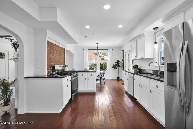 1461 LE BARON Avenue, Jacksonville, FL 32207