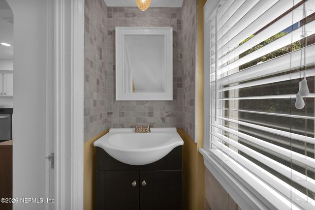 1461 LE BARON Avenue, Jacksonville, FL 32207