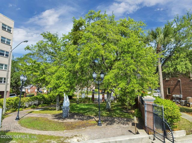 1461 LE BARON Avenue, Jacksonville, FL 32207