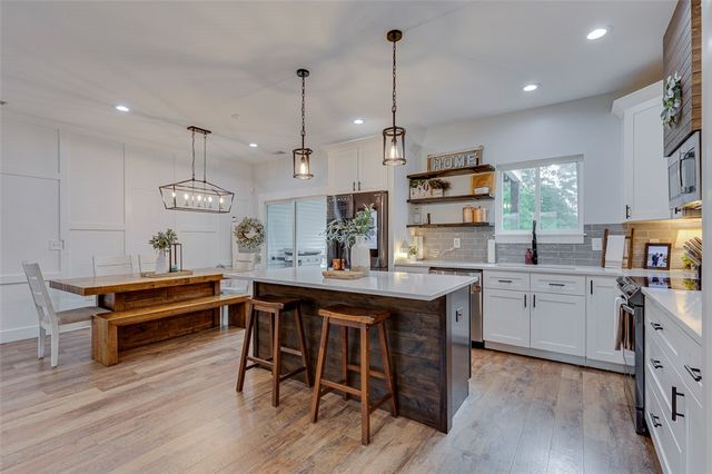 221 Glen Laurel Drive, Easley, SC 29642