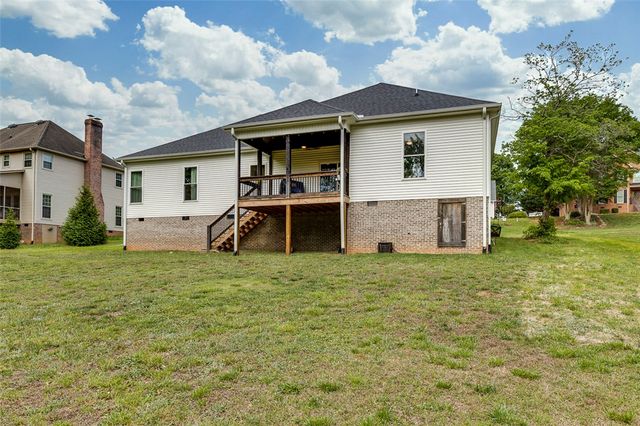 221 Glen Laurel Drive, Easley, SC 29642