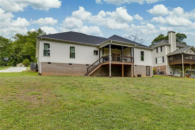 221 Glen Laurel Drive, Easley, SC 29642