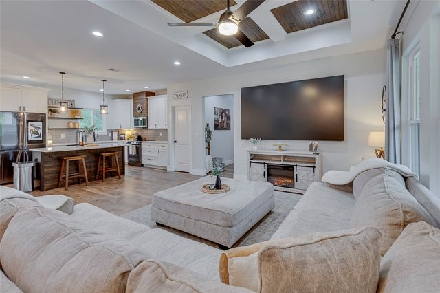 221 Glen Laurel Drive, Easley, SC 29642