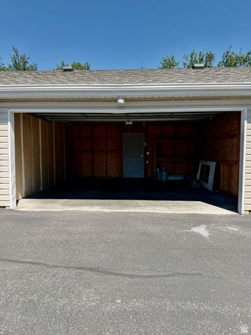 2724 S CENTERBROOK DR, West Valley City, UT 84119