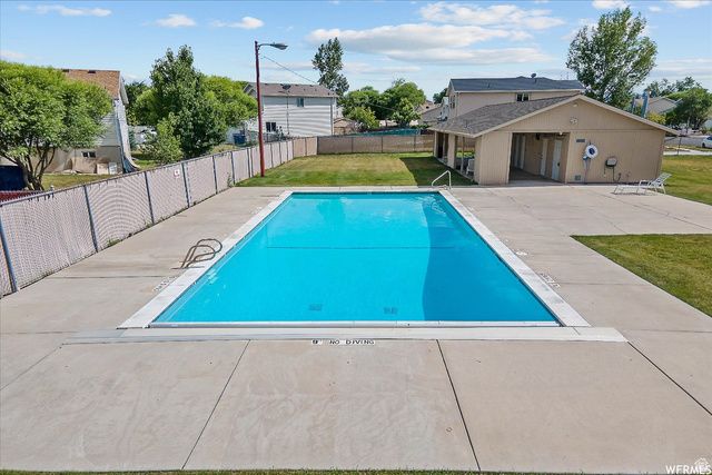 2724 S CENTERBROOK DR, West Valley City, UT 84119