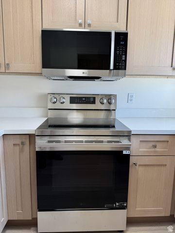 2724 S CENTERBROOK DR, West Valley City, UT 84119