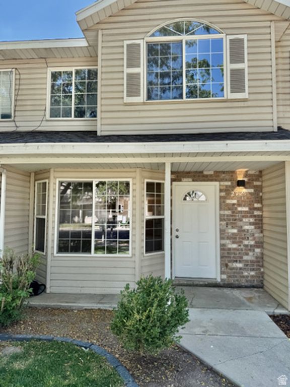 2724 S CENTERBROOK DR, West Valley City, UT 84119