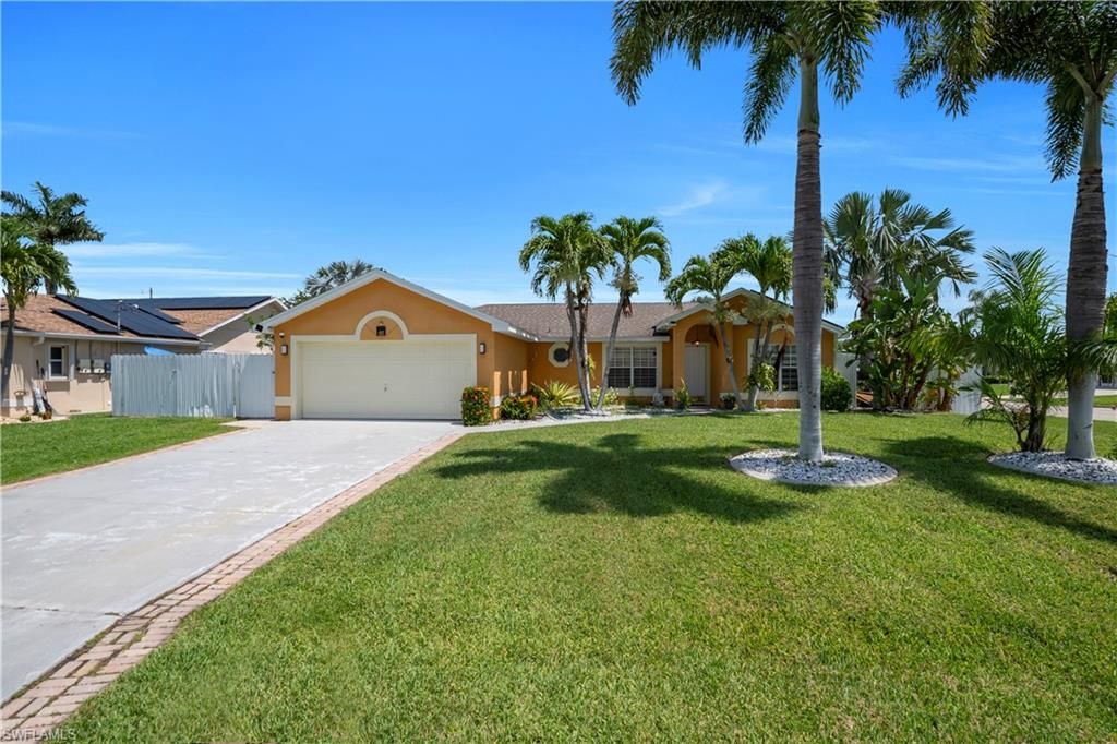 427 SE 19th TER, CAPE CORAL, FL 33990 — exterior
