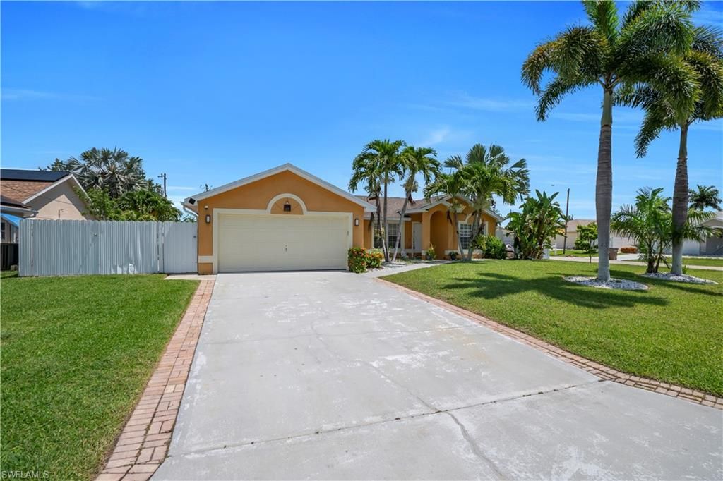 427 SE 19th TER, CAPE CORAL, FL 33990 — photo 4