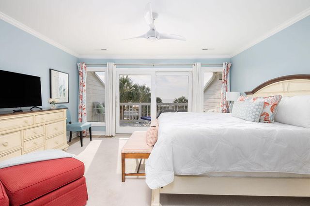 17 Beach Club Villas, Isle Of Palms, SC 29451