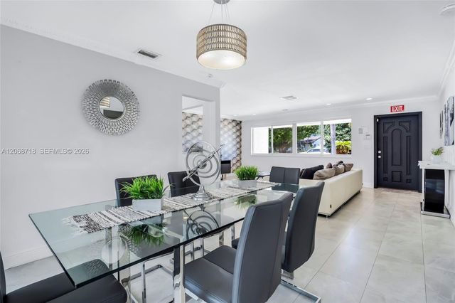 5424 Garfield Street, Hollywood, FL 33021