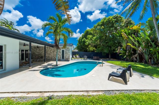 5424 Garfield Street, Hollywood, FL 33021