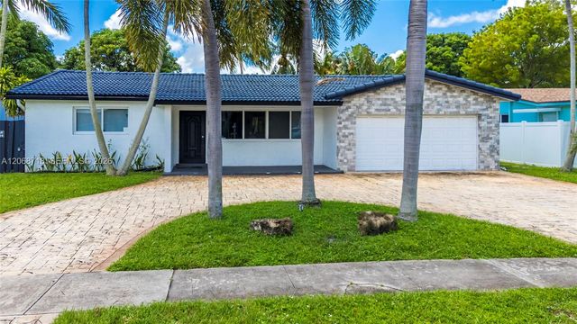 5424 Garfield Street, Hollywood, FL 33021