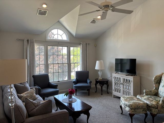 807 Old Country Road 807, Wenham, MA 01984