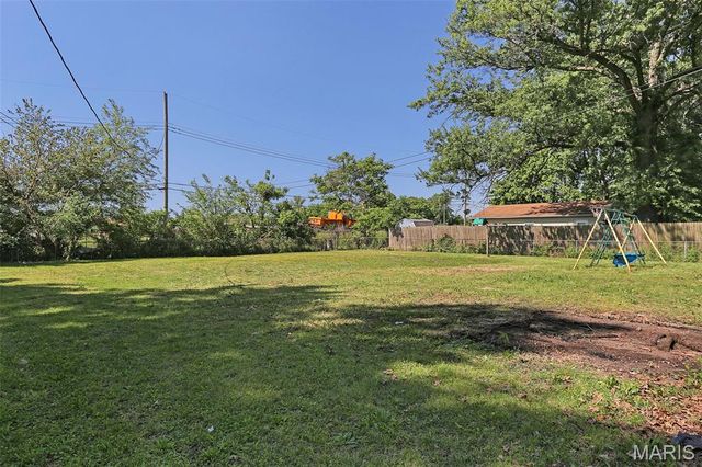 72 University Drive, Granite City, IL 62040