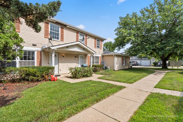 8 WILDWOOD Lane G, Bolingbrook, IL 60440