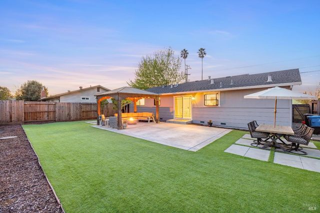 779 Bernice Ave, Rohnert Park, CA 94928