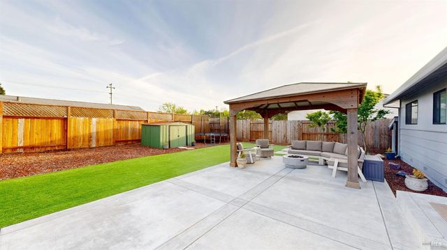 779 Bernice Ave, Rohnert Park, CA 94928