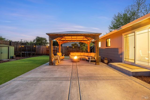 779 Bernice Ave, Rohnert Park, CA 94928