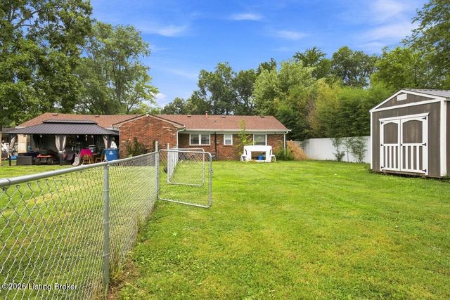 1002 Andle Ct, Louisville, KY 40214