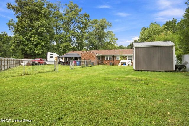1002 Andle Ct, Louisville, KY 40214