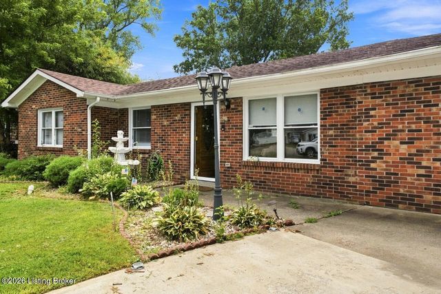 1002 Andle Ct, Louisville, KY 40214