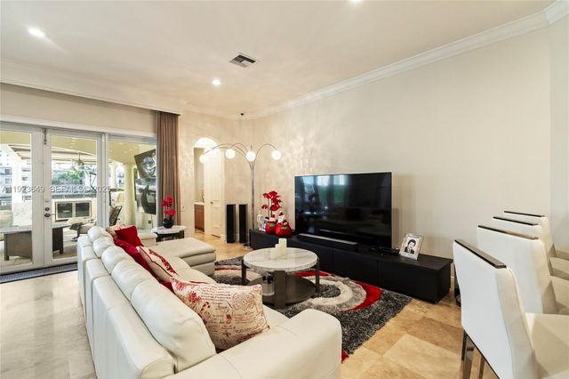 1555 Windjammer Way, Hollywood, FL 33019
