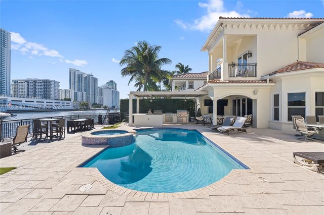 1555 Windjammer Way, Hollywood, FL 33019