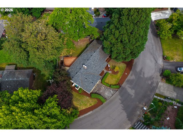 1795 KILKENNY Rd, Lake Oswego, OR 97034