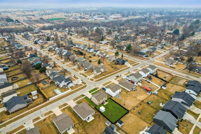 1600 E Euclid Avenue, Indianola, IA 50125