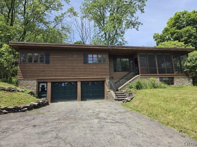 4581 Broad Road, Onondaga, NY 13215