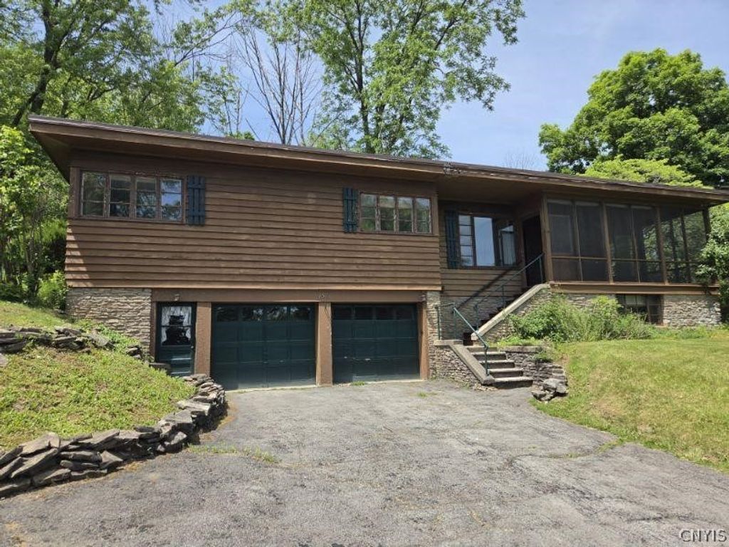 4581 Broad Road, Onondaga, NY 13215