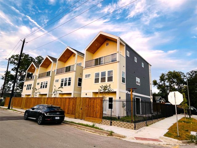 3802 Yale Street, Houston, TX 77018