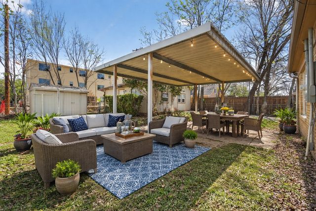 3315 Rogers Avenue, Fort Worth, TX 76109