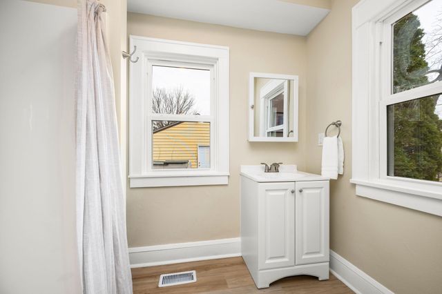 620 Oliver Avenue N, Minneapolis, MN 55411