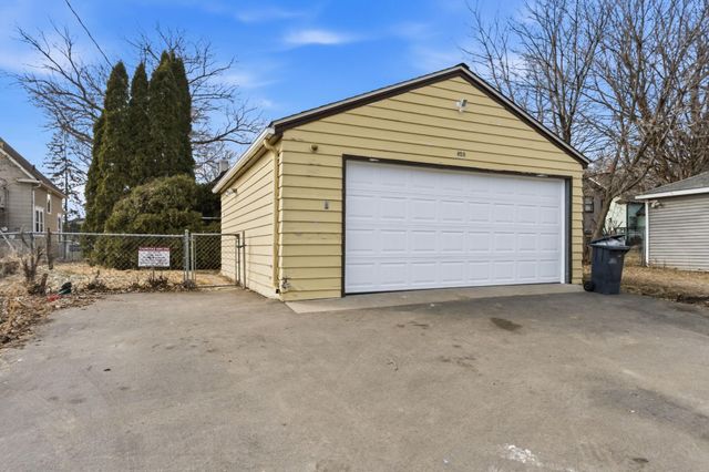 620 Oliver Avenue N, Minneapolis, MN 55411