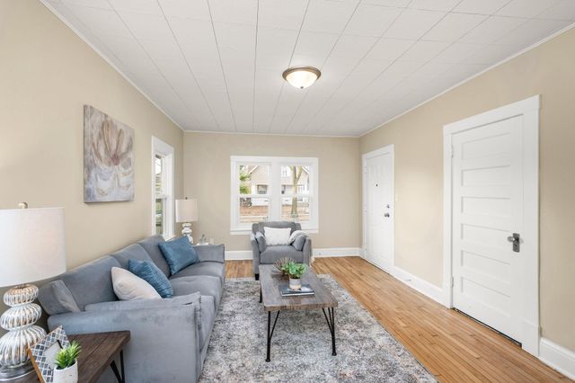 620 Oliver Avenue N, Minneapolis, MN 55411