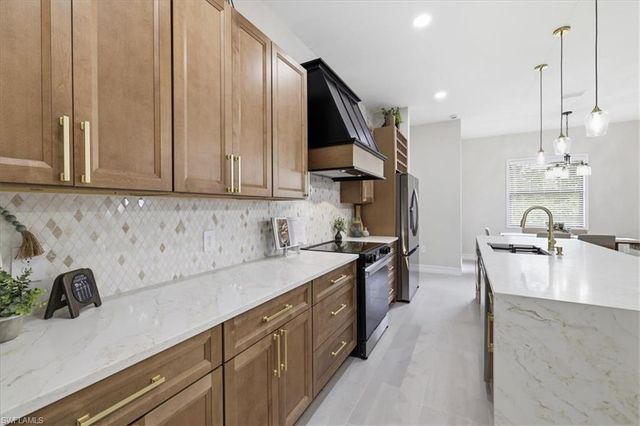 810 Sentinela BLVD, Lehigh Acres, FL 33974